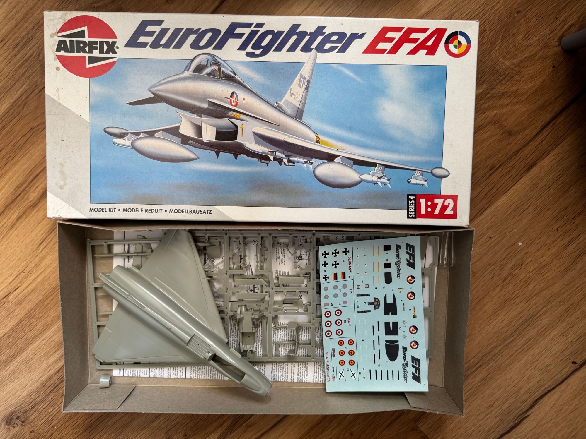 Flugzeug-Modellbausätze (8x 1:72) — Bild 4 von 5
