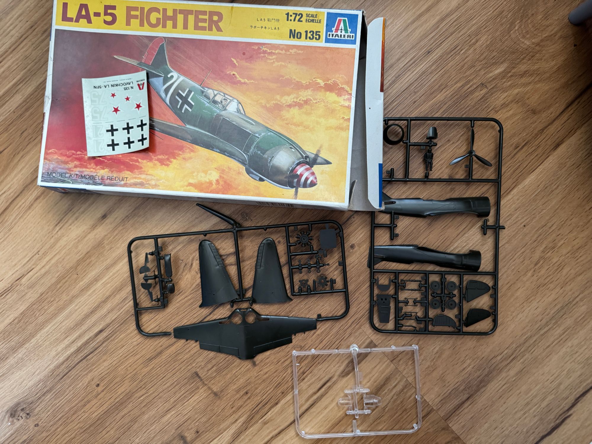 Flugzeug-Modellbausätze (8x 1:72) — Bild 2 von 5