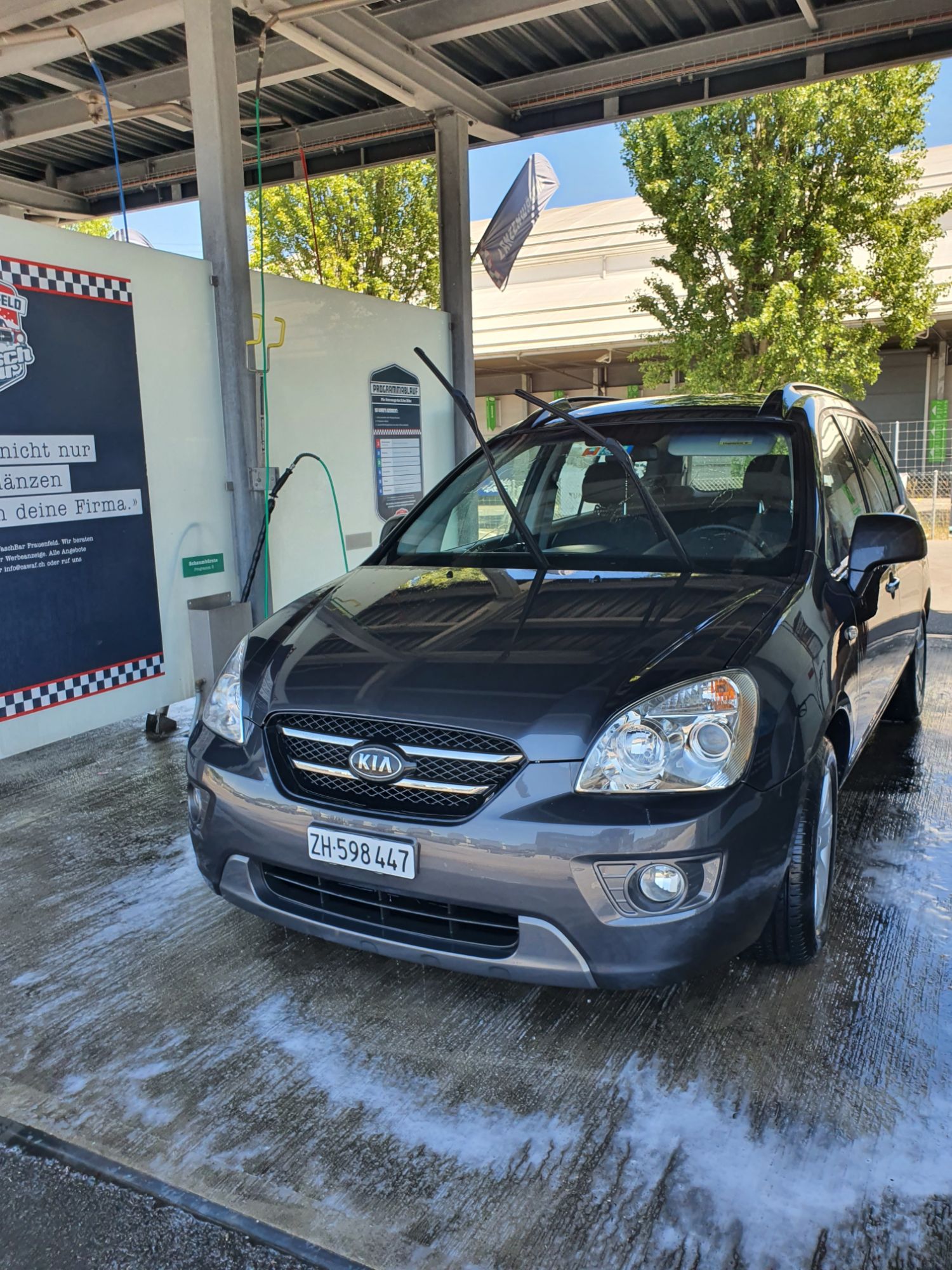 Kia Carens III. 2.0 Benzin in 8523 Hagenbuch ZH