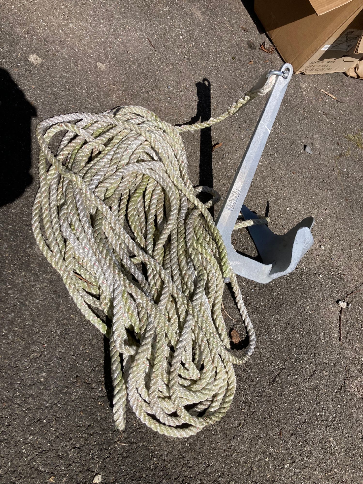 Bootsanker mit Seil in 3112 Allmendingen b. Bern